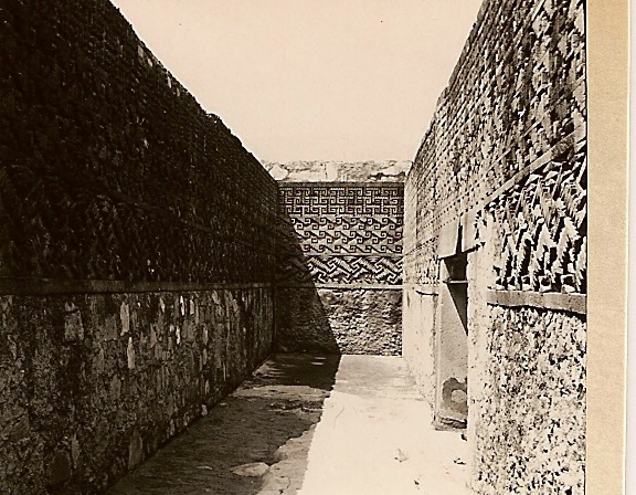 1090 mitla
