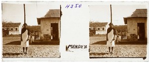 E1572