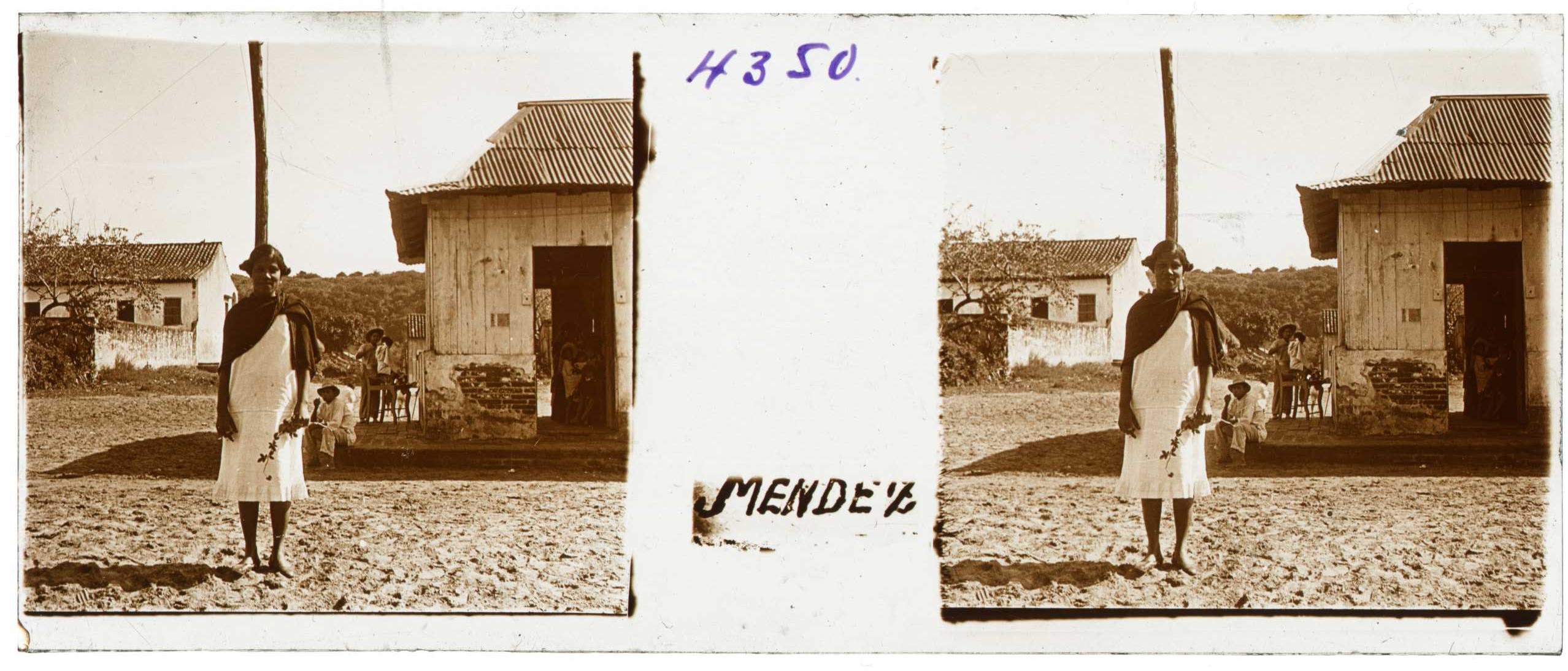 E1572